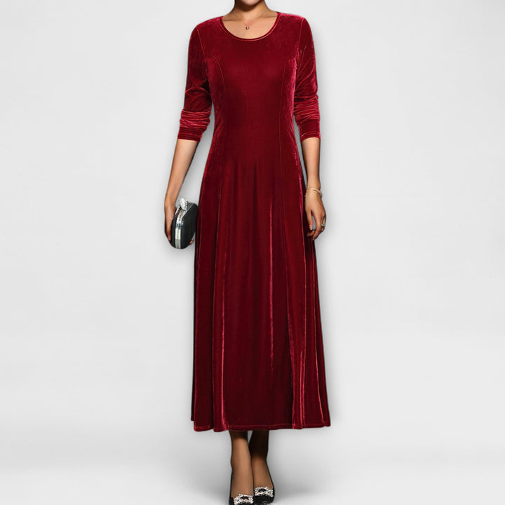 Kamila - Luxurious Velvet Maxi Dress