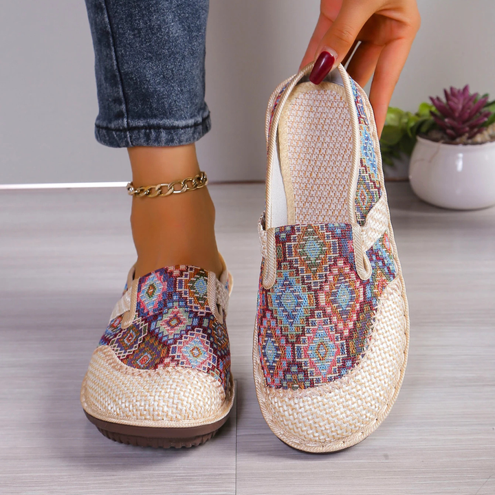 Lydia - Cozy Woven Sandals