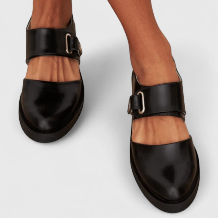 Veda - Sleek Leather Sandals