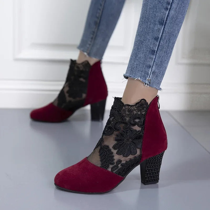 Barbara - Elegant Lace Sandals