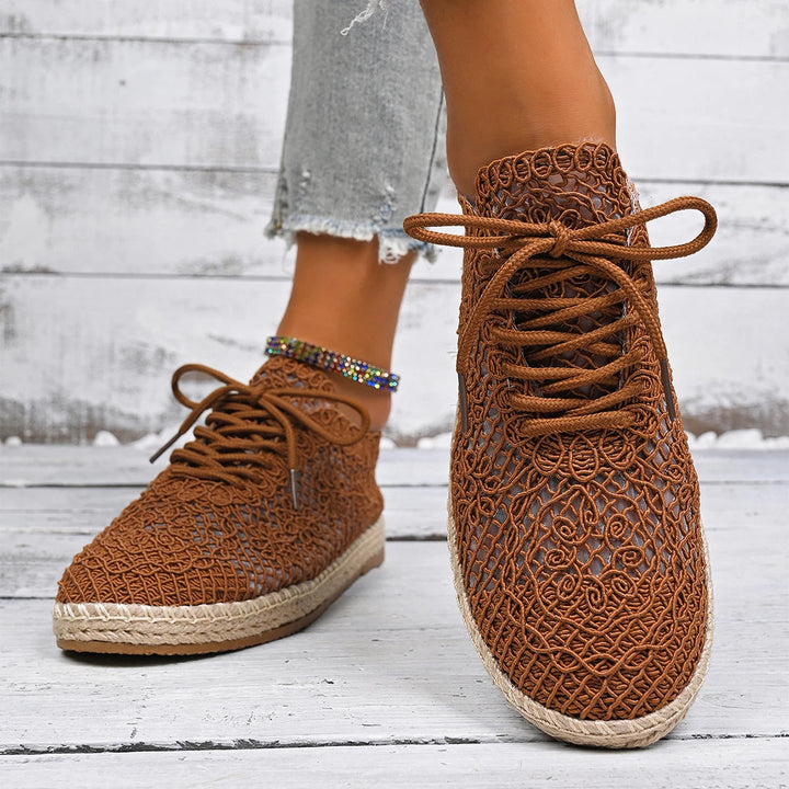 Petra - Breezy Embroidered Shoes