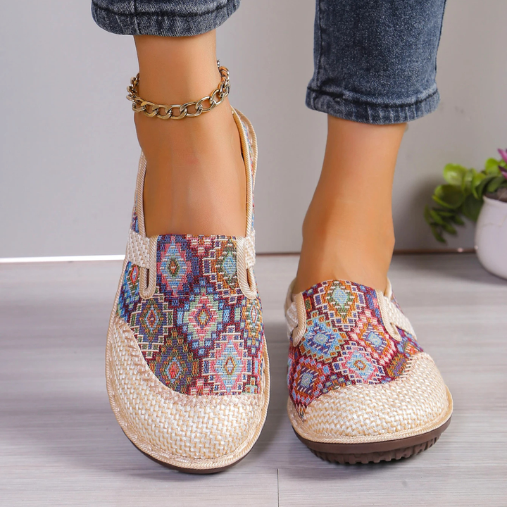 Lydia - Cozy Woven Sandals