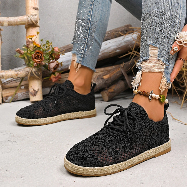 Petra - Breezy Embroidered Shoes