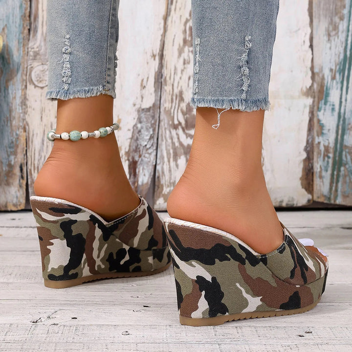 Xenaida - Comfy Camo Wedge Sandals
