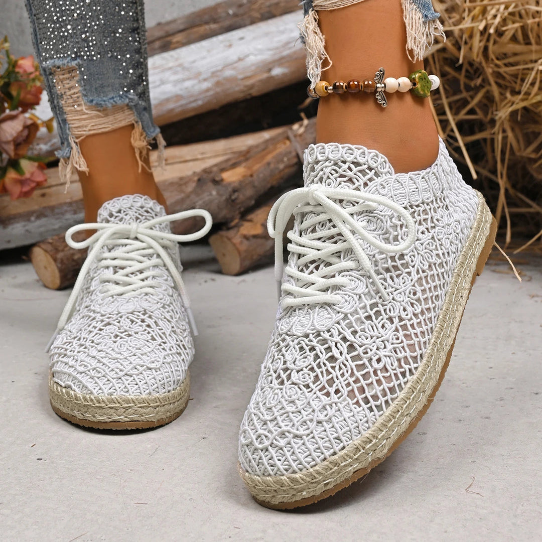 Petra - Breezy Embroidered Shoes