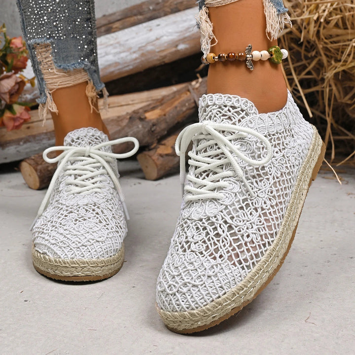 Petra - Breezy Embroidered Shoes