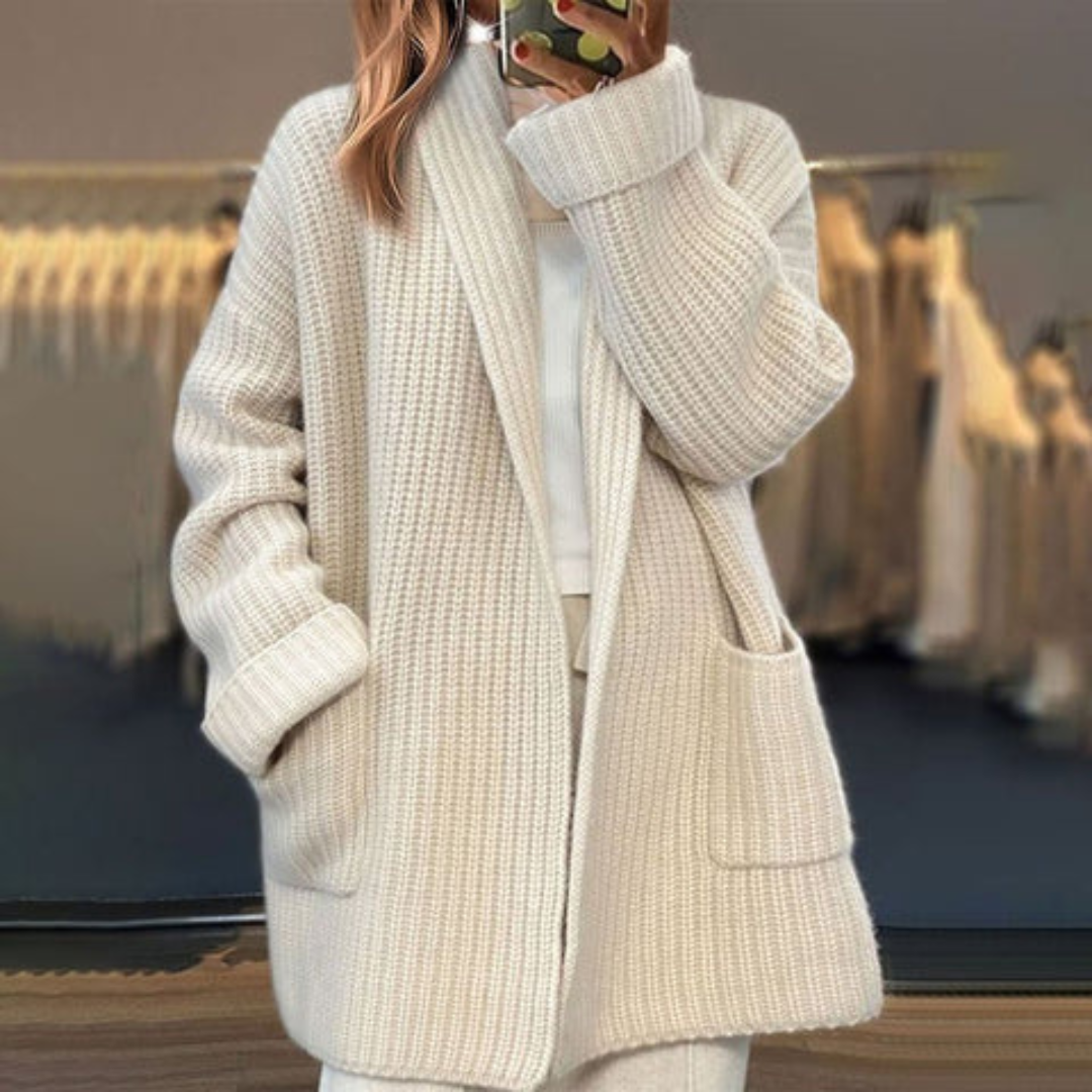 Rebecca - Cozy Wool Cardigan