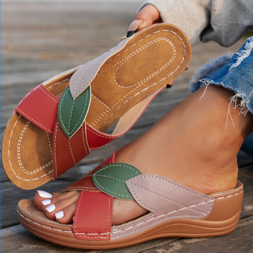 Ursula - Cushioned Leaf Sandals