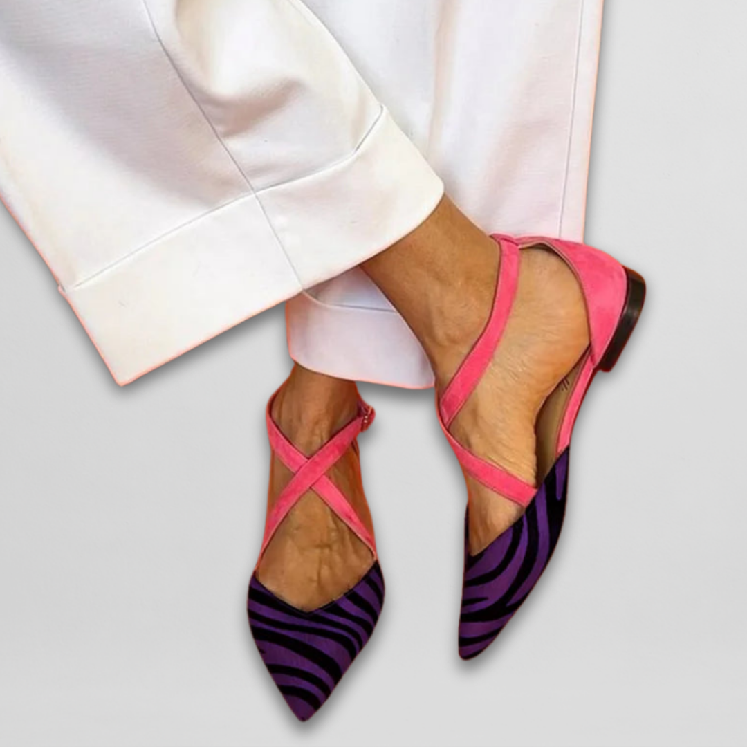 Jayla - Striking Flats