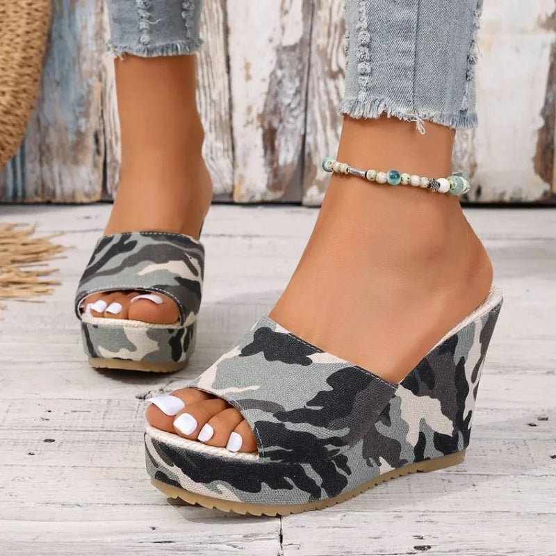 Xenaida - Comfy Camo Wedge Sandals