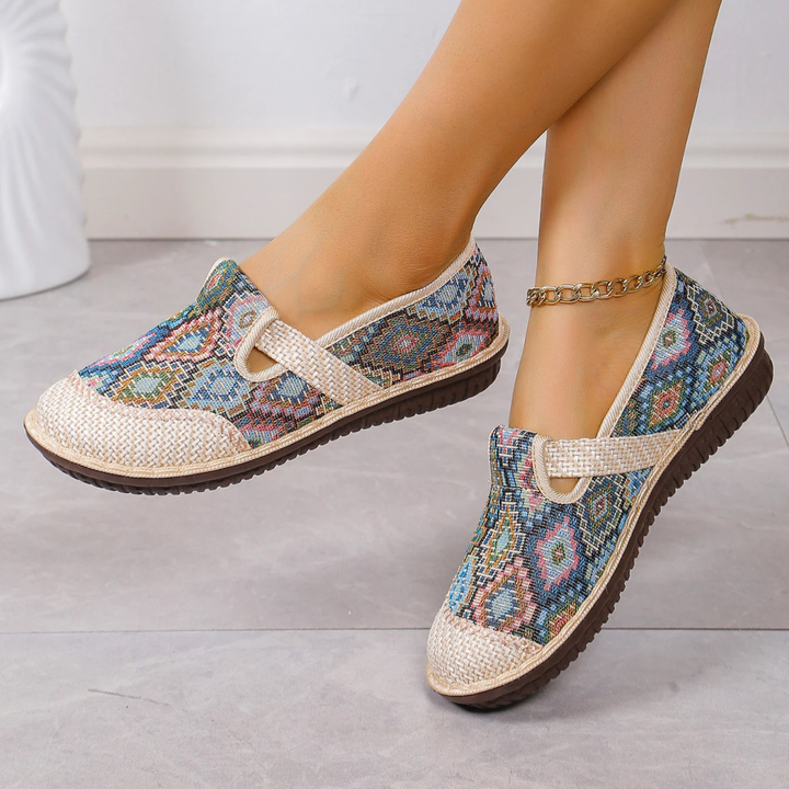 Lydia - Cozy Woven Sandals