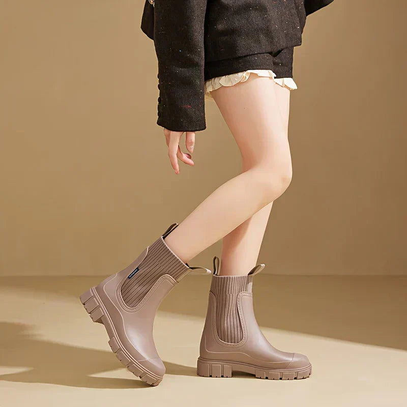 Annie - Sleek Comfort Boots