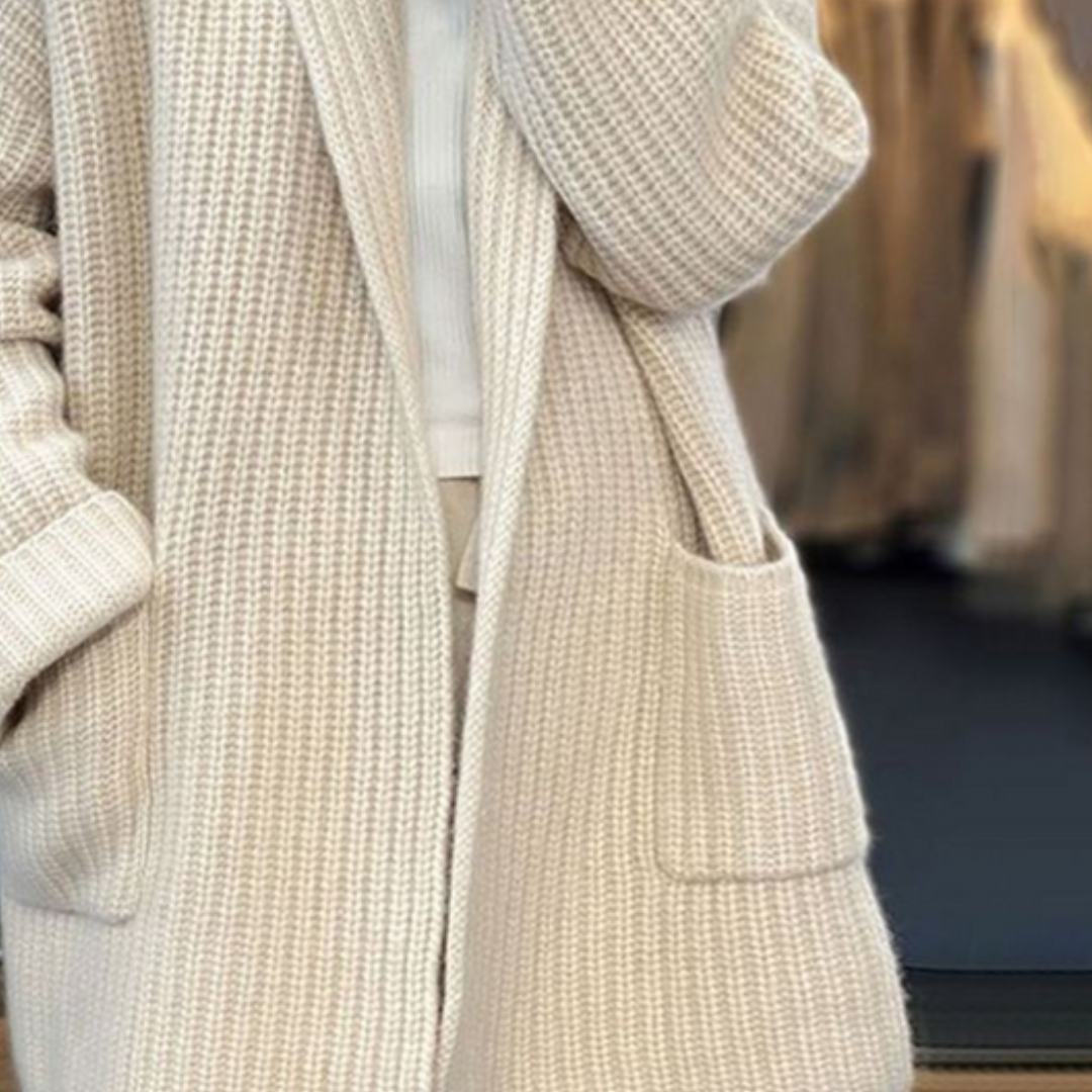 Rebecca - Cozy Wool Cardigan