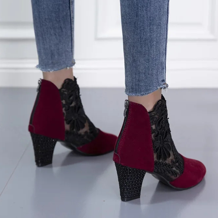 Barbara - Elegant Lace Sandals
