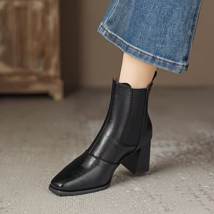 Oona - Sleek Ankle Boot