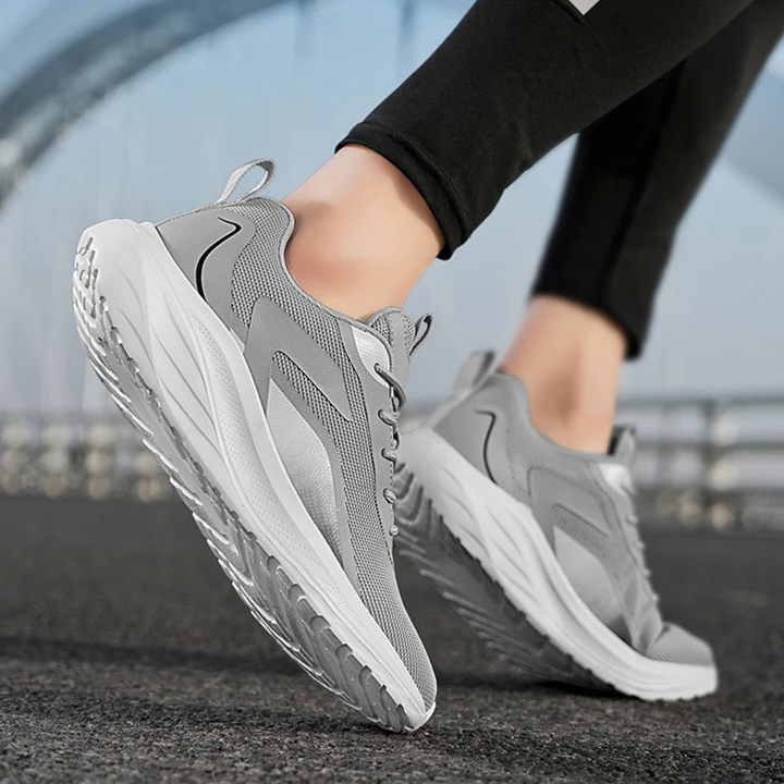 Clive - Lightweight Sporty Sneakers