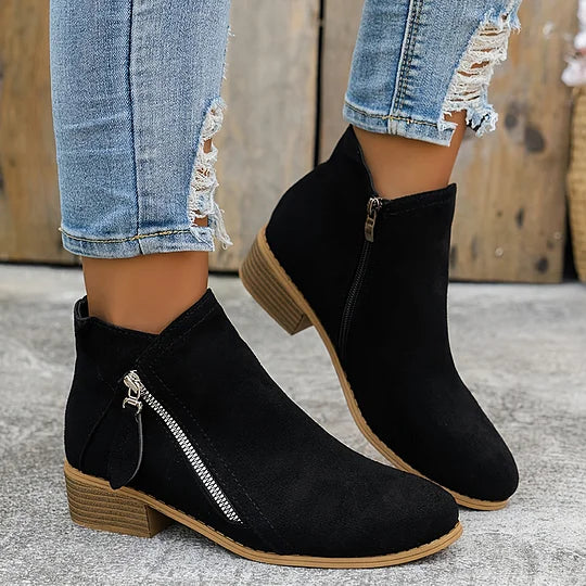 Larissa - Casual Chic Boots