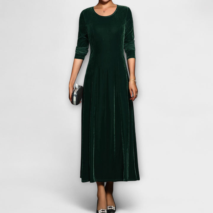 Kamila - Luxurious Velvet Maxi Dress