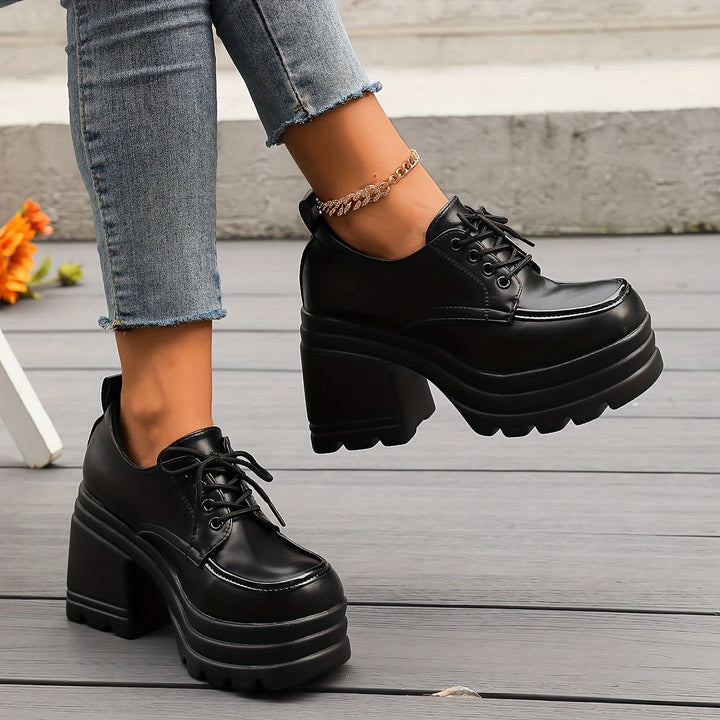 Freya - Sturdy Lace-Up Boots