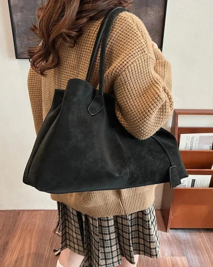 Xyla - Elegant Soft Bag