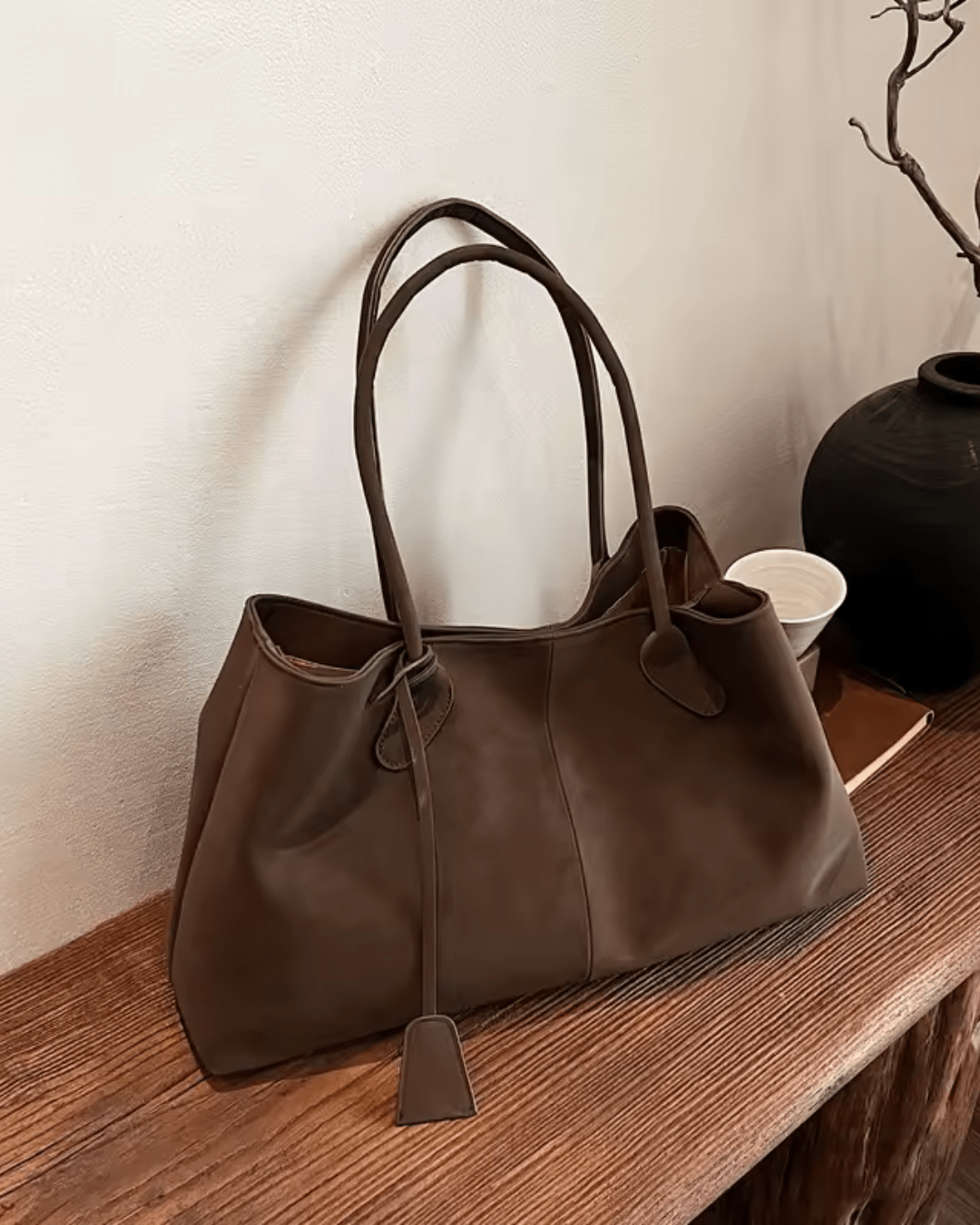 Xyla - Elegant Soft Bag