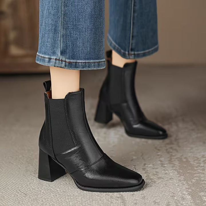 Oona - Sleek Ankle Boot