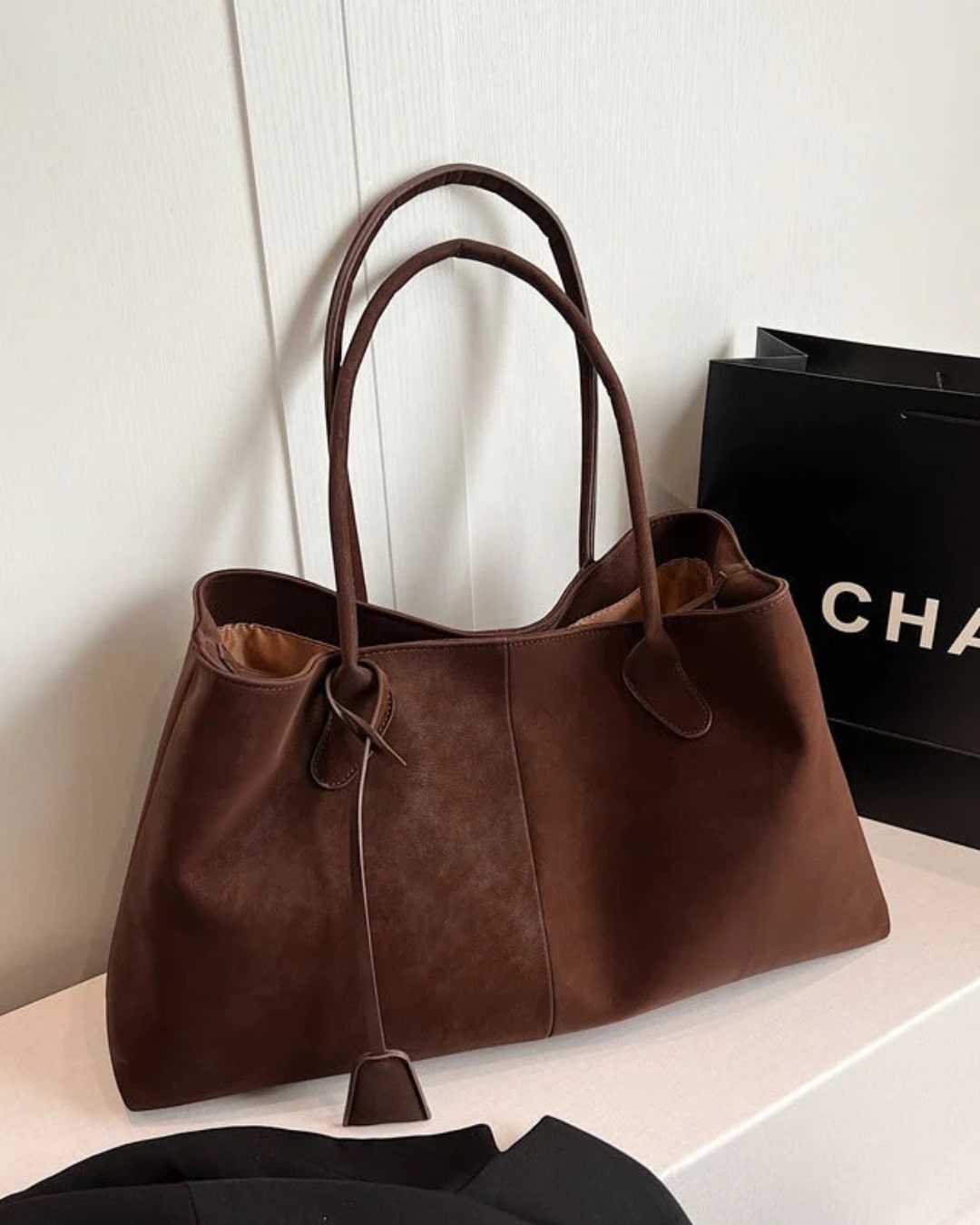 Xyla - Elegant Soft Bag