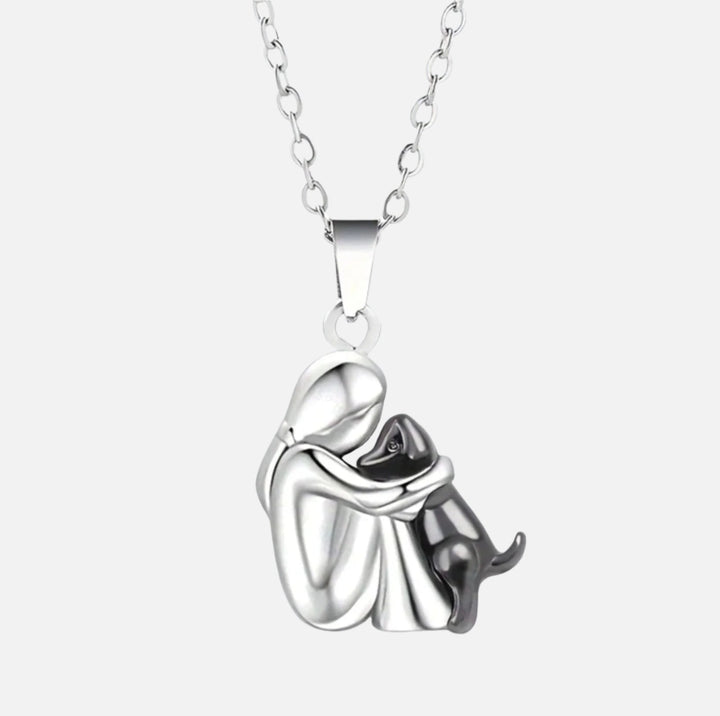 Xia - Sleek Silver Necklace