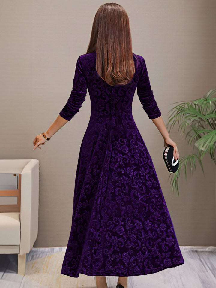 Henrietta - Luxurious Velvet Dress