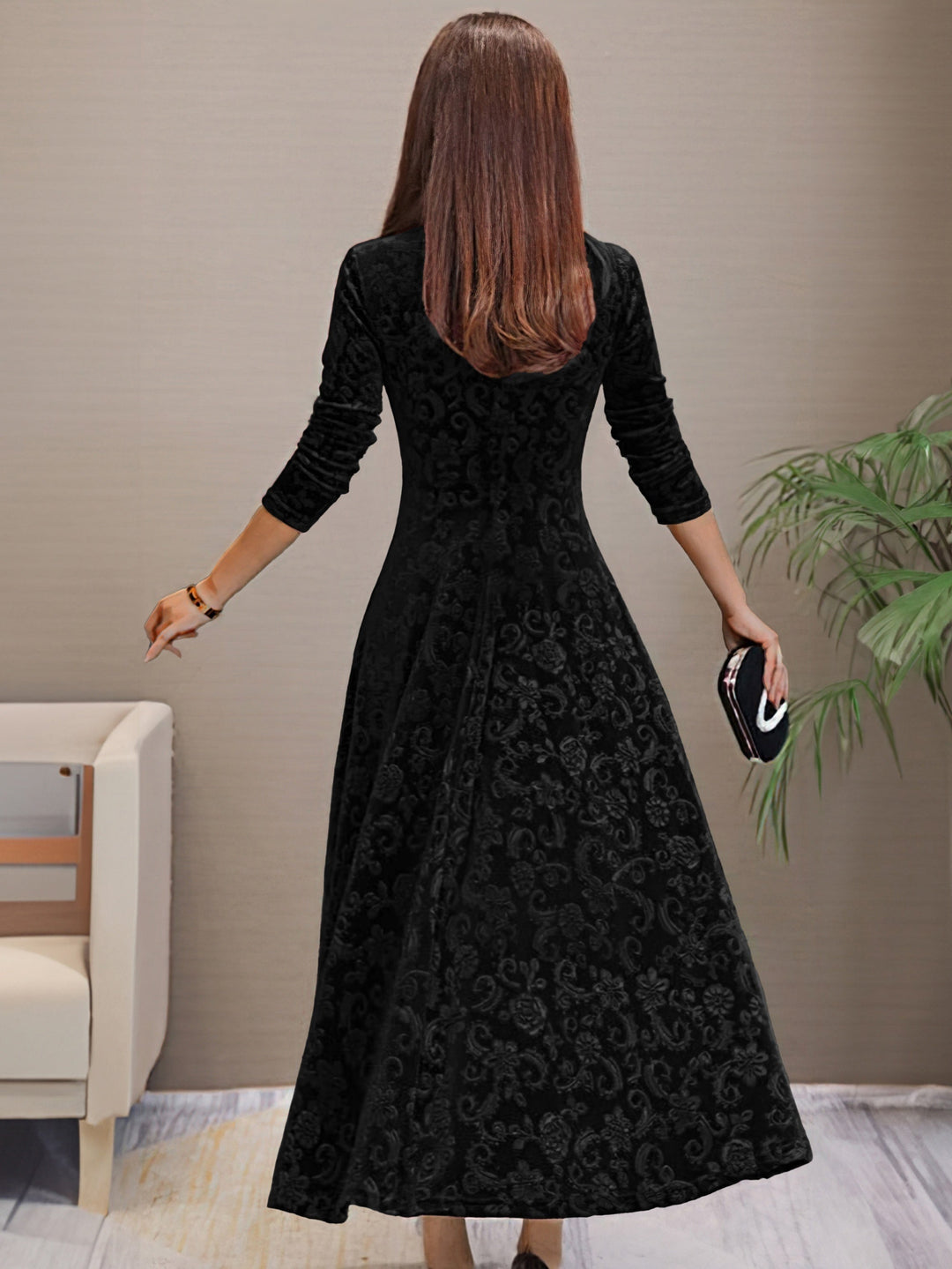 Henrietta - Luxurious Velvet Dress