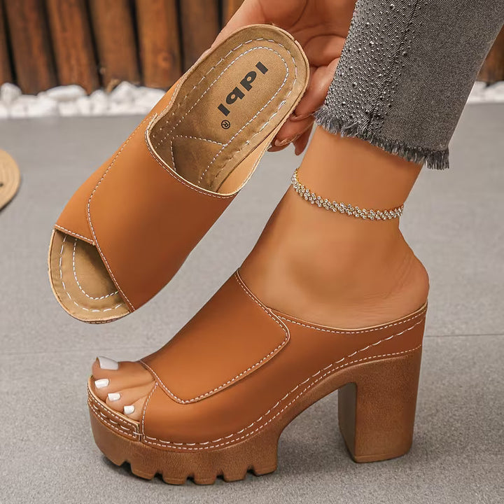 Kayla - Chic Block Heeled Sandal