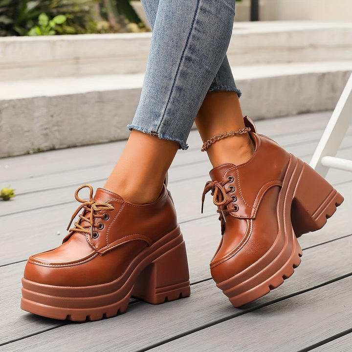 Freya - Sturdy Lace-Up Boots