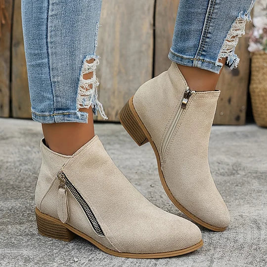 Larissa - Casual Chic Boots