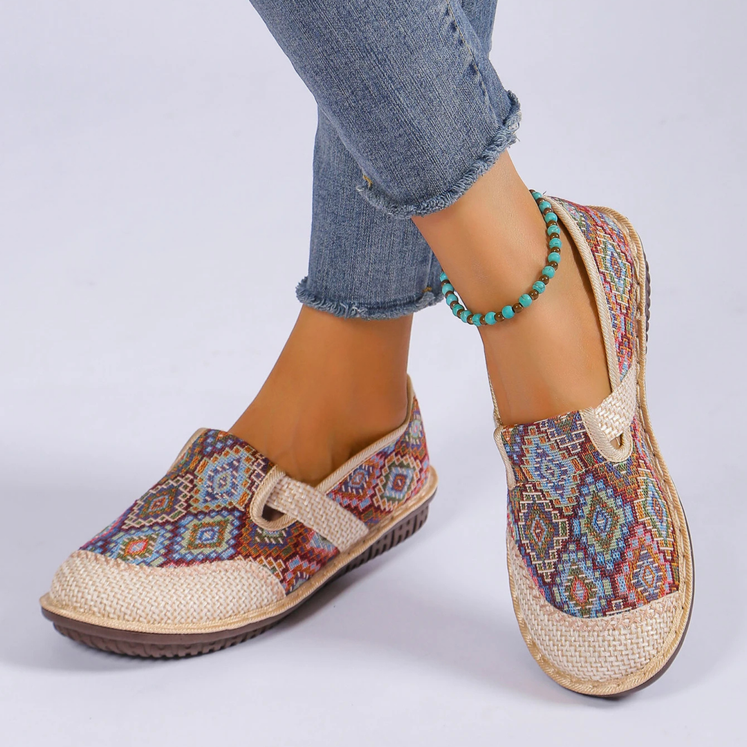 Lydia - Cozy Woven Sandals