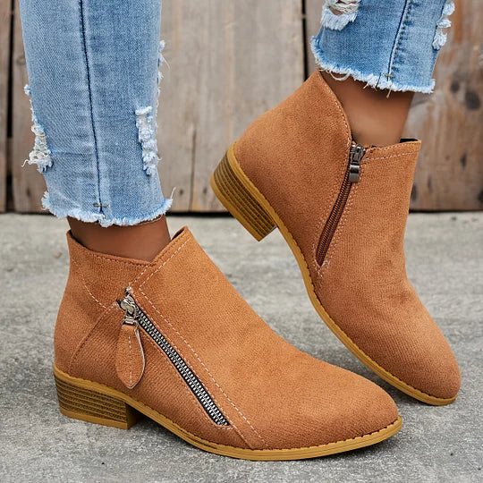 Larissa - Casual Chic Boots