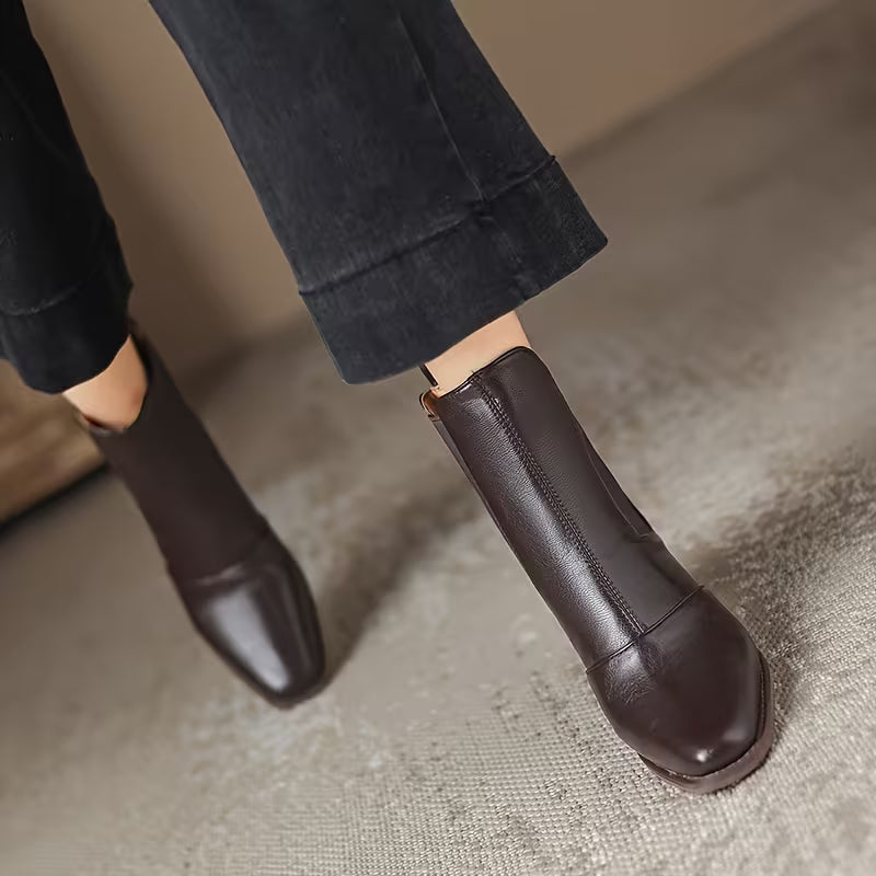 Oona - Sleek Ankle Boot