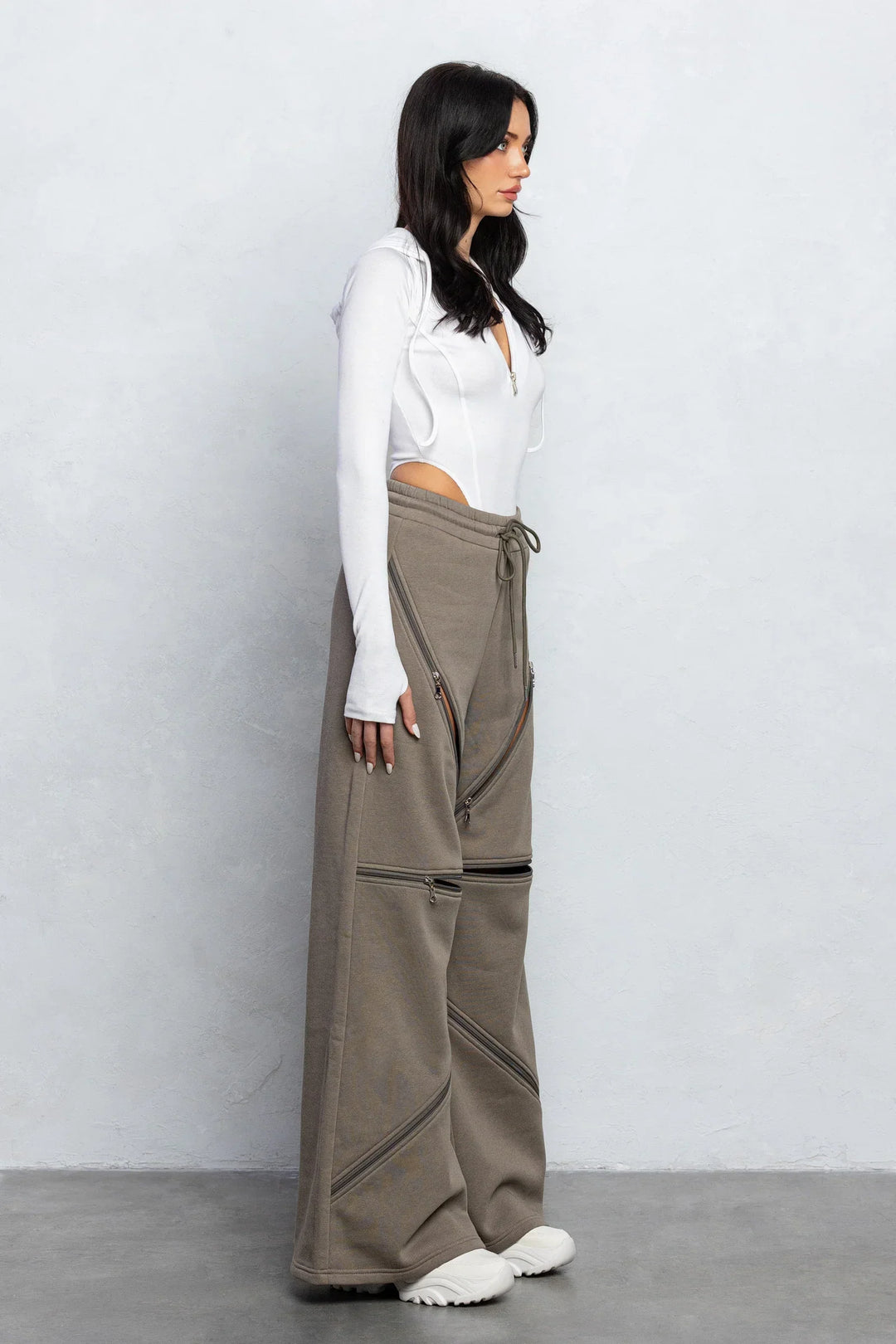 Abigail - Bold Zippered Pants