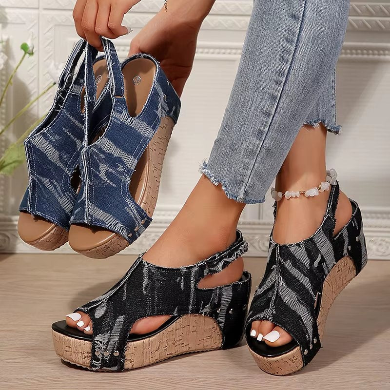 Umara - Chic Wedge Sandals