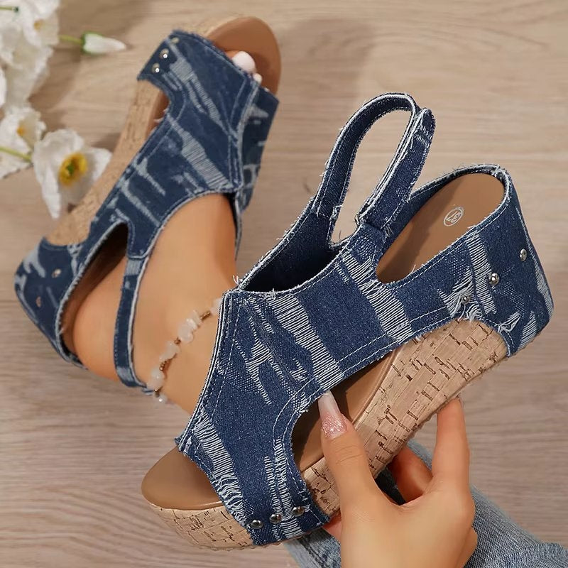 Umara - Chic Wedge Sandals