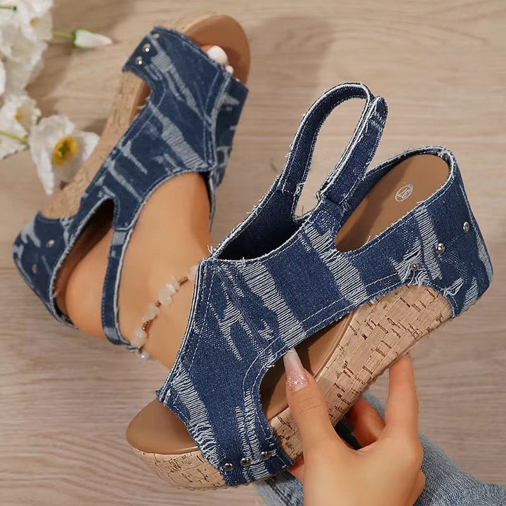 Umara - Chic Wedge Sandals
