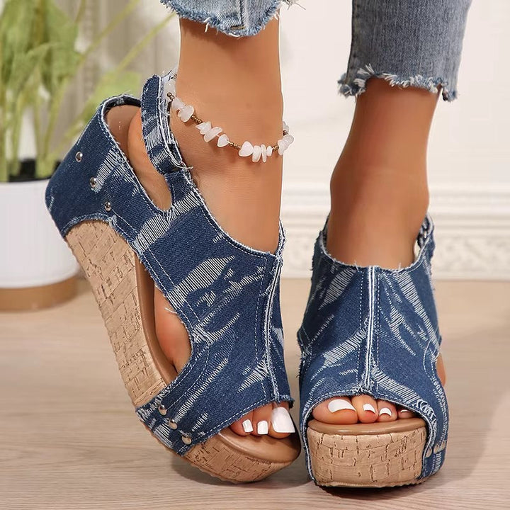 Umara - Chic Wedge Sandals