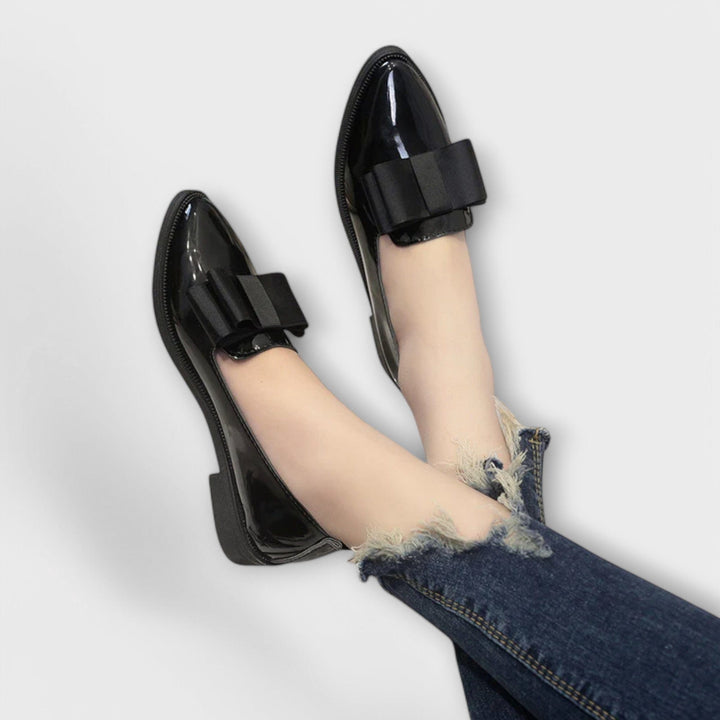 Mia - Glossy Chic Loafers