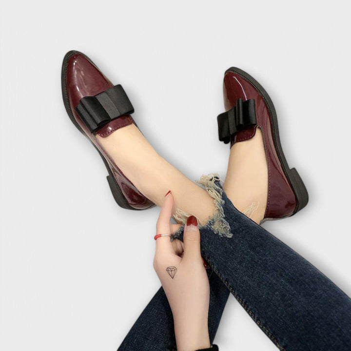 Mia - Glossy Chic Loafers