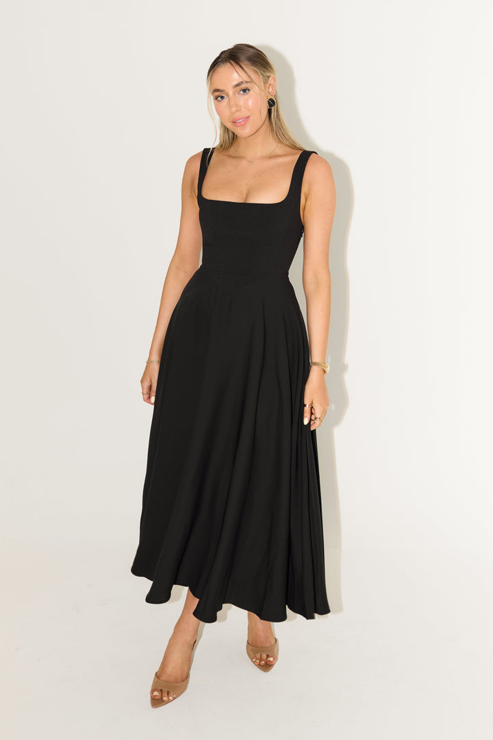 Hope - Elegant Flowing Dress