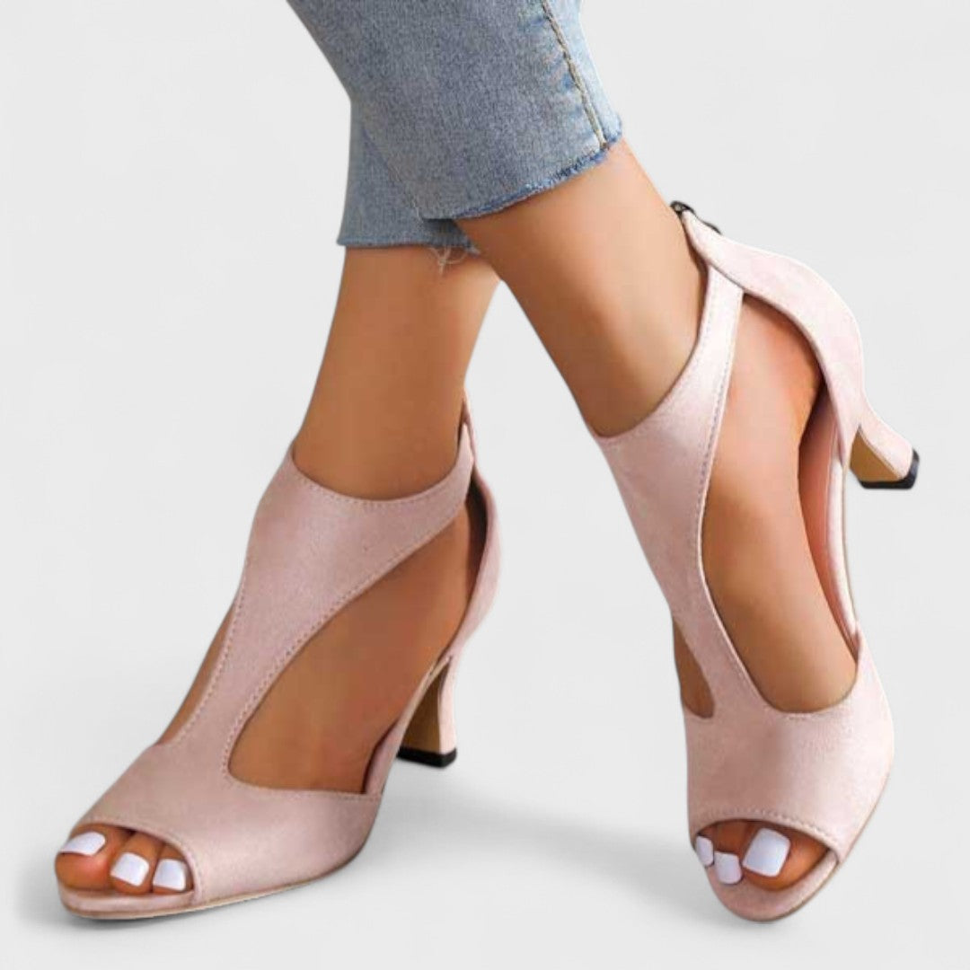 Xalina - Elegant Airy Sandals