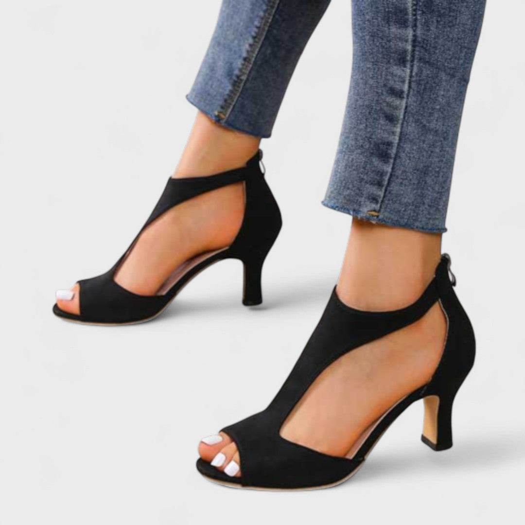 Xalina - Elegant Airy Sandals