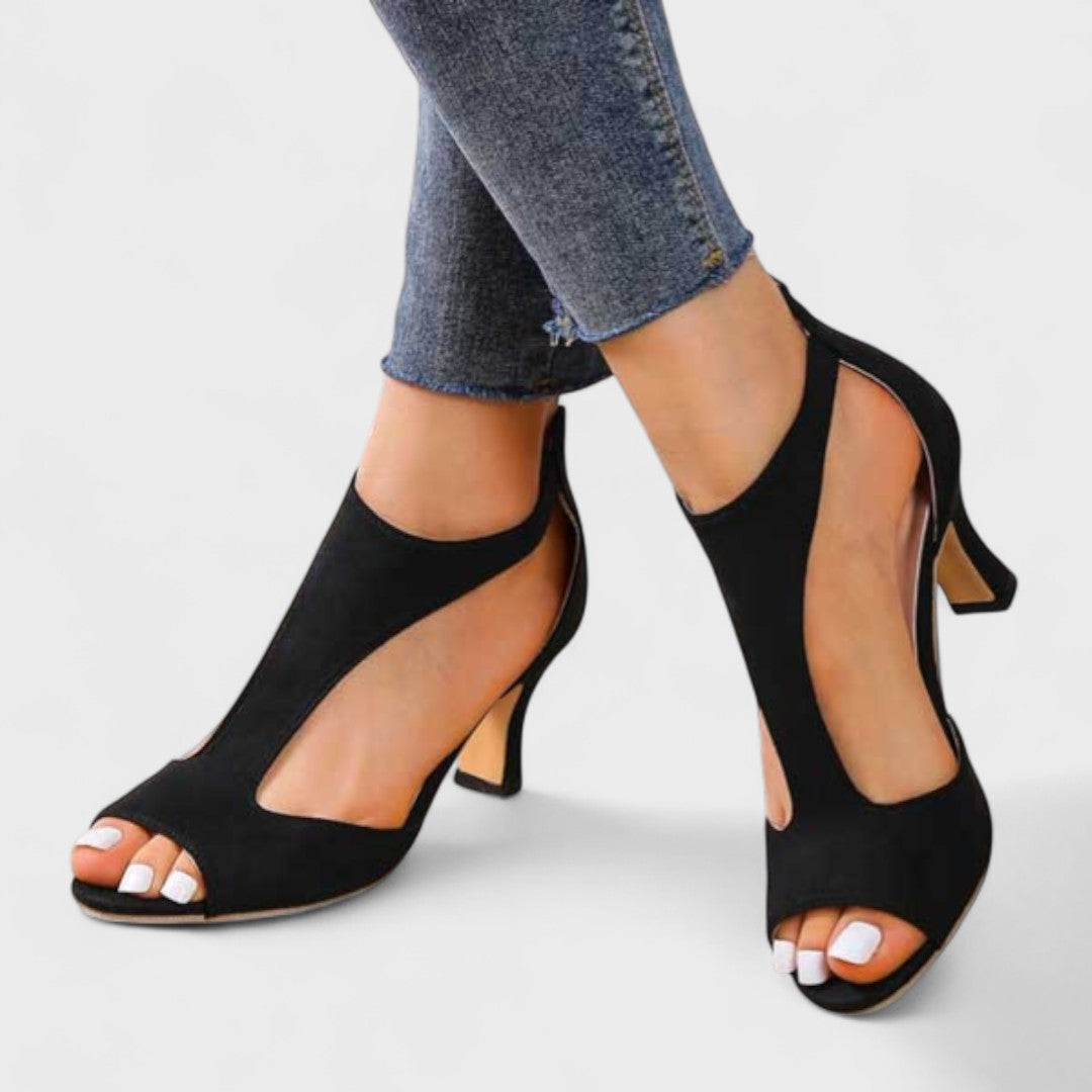 Xalina - Elegant Airy Sandals