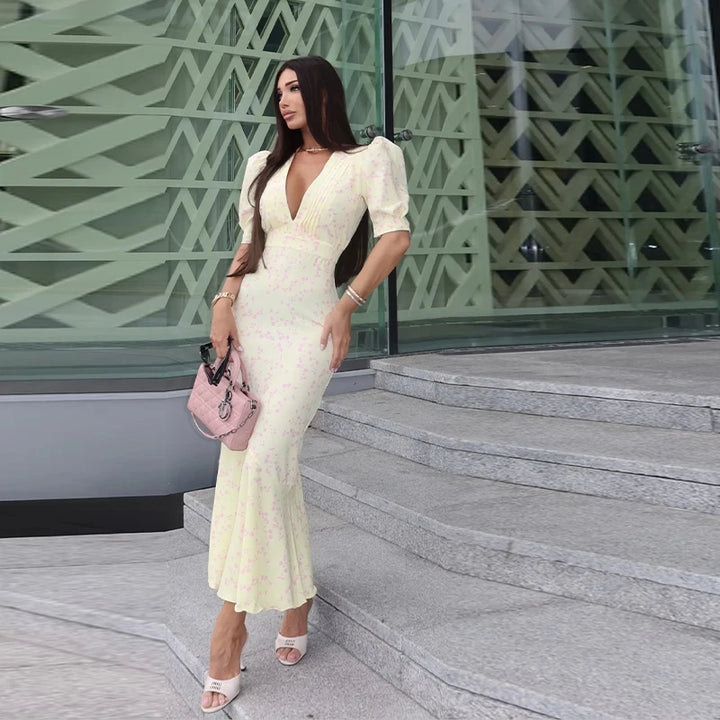 Wilda - Elegant Floral Dress