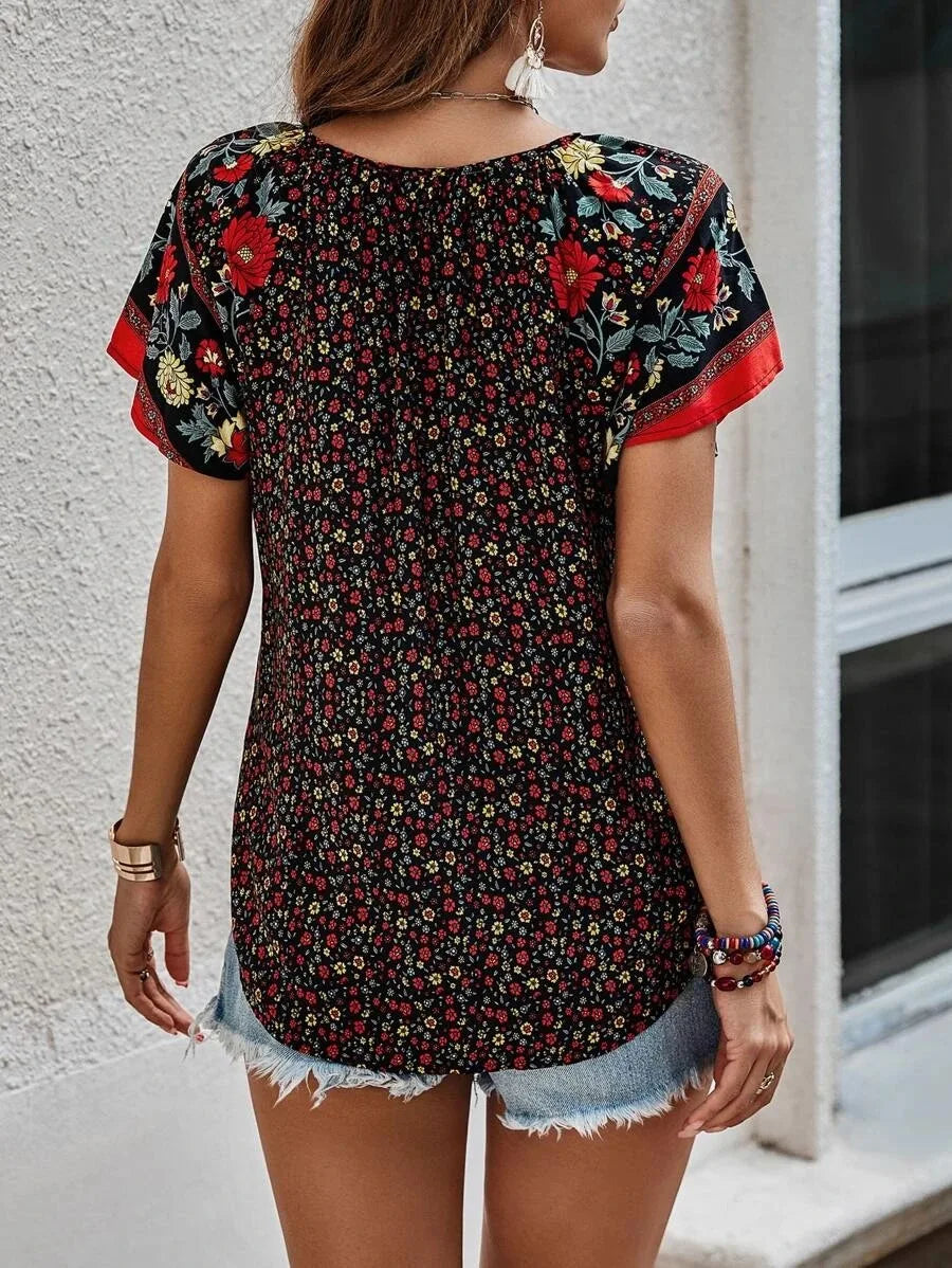 Holly - Lively Floral Blouse
