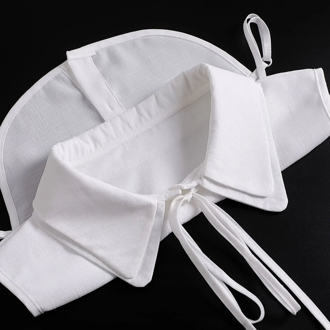 Daisy - Chic Ruffled Collar